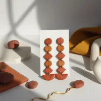 geométrico ocre largos