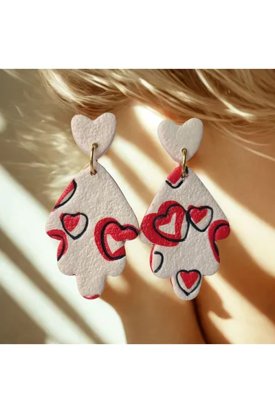 Hoja Blanca con Corazones Rojos